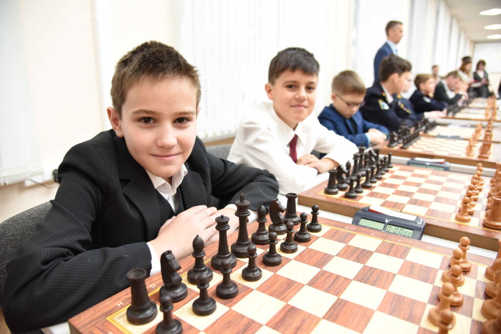 обучение детей шашкам и шахматам 